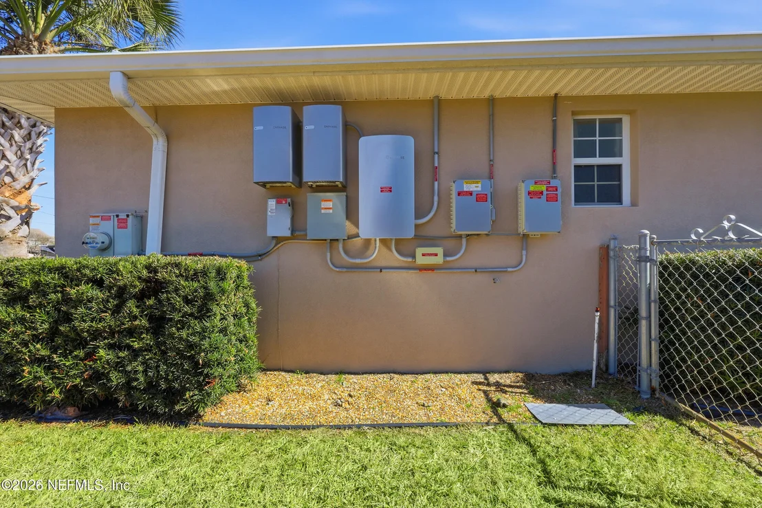 Photo of 225 PIZARRO Road