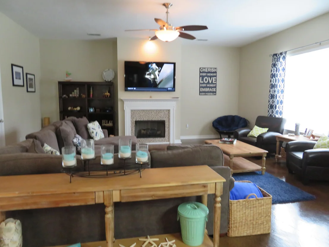 Photo of 113 CASTLEGATE Lane