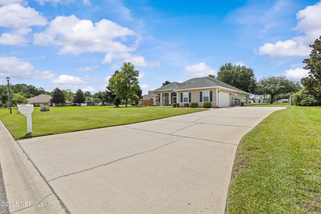 Photo of 9662 RED SQUIRREL Lane