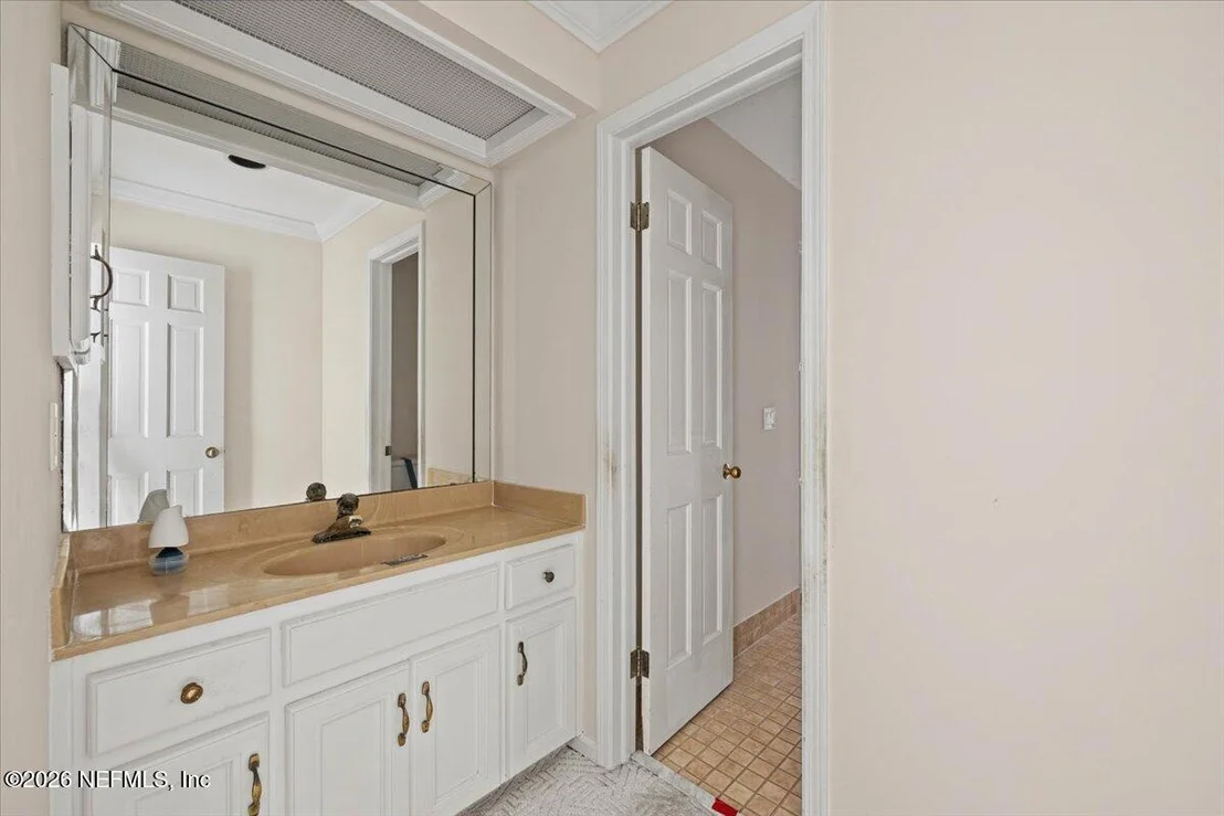 Photo of 5043 MARINERS POINT Drive