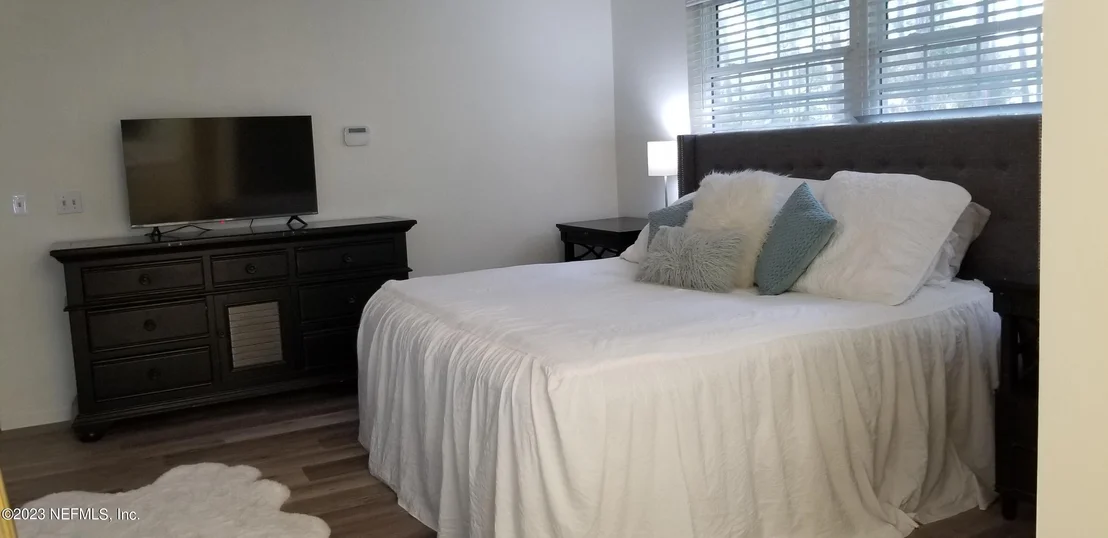 Photo of 45434 CIRCLE Drive