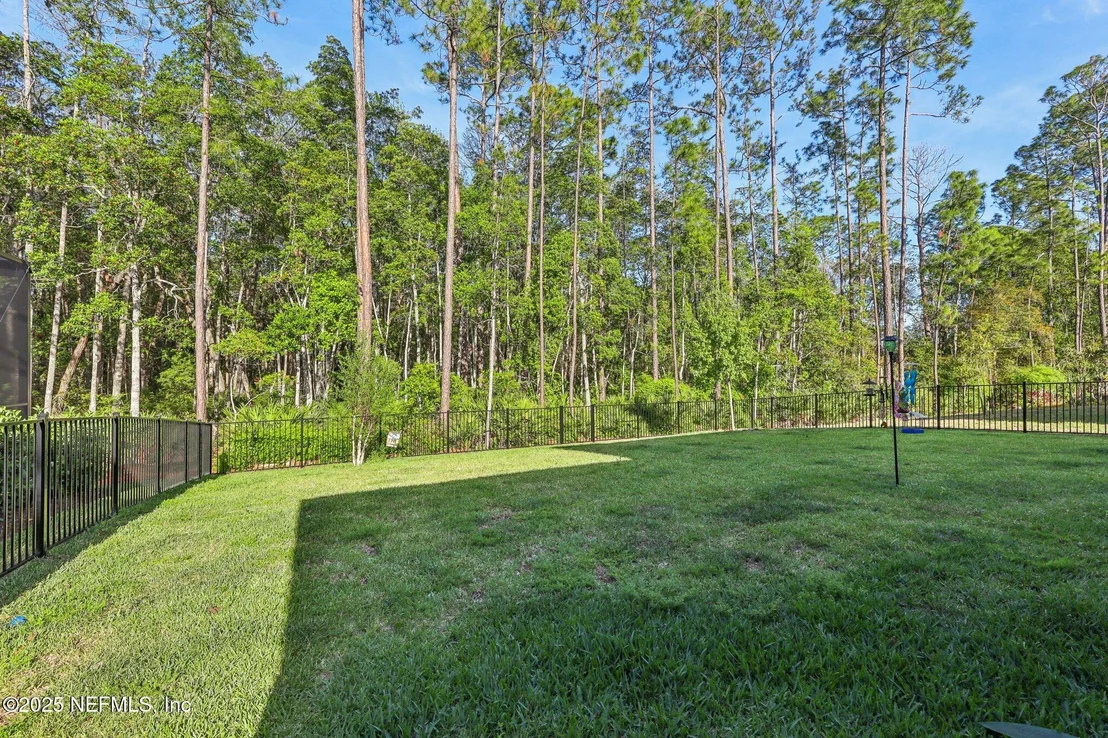 Photo of 716 PALM CREST Drive