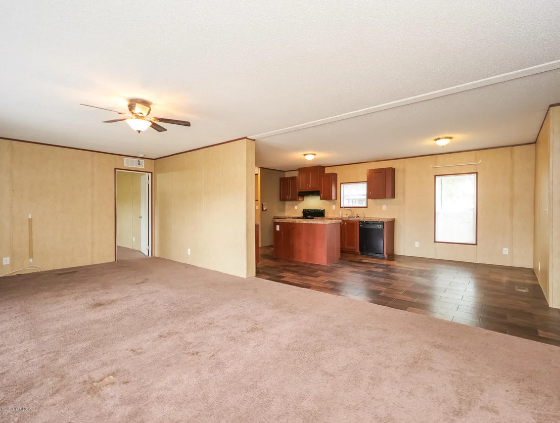 Photo of 1410 STARRATT Road