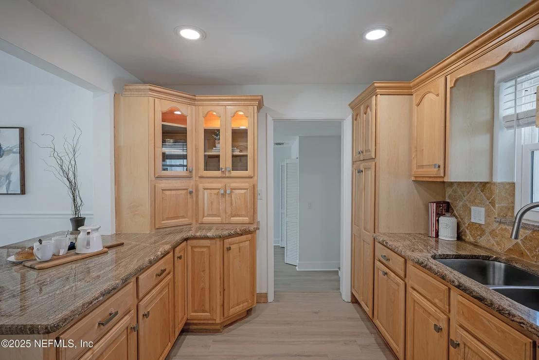 Photo of 2555 LOFBERG Drive