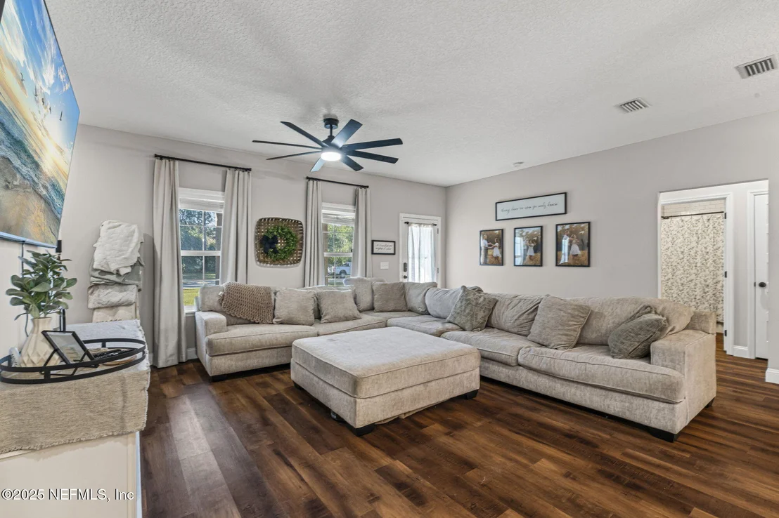 Photo of 4231 WOLFE Drive