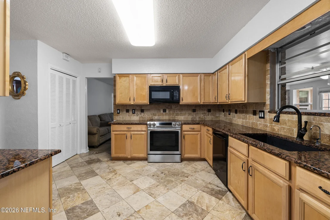 Photo of 3383 CHRYSLER Drive