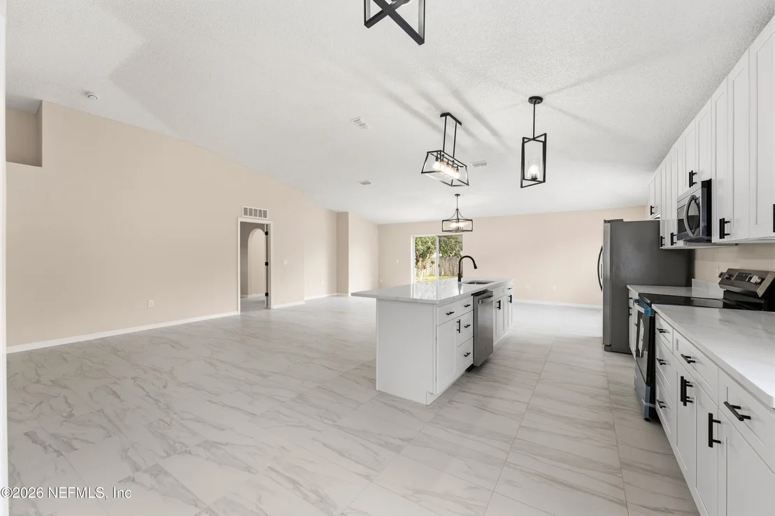 Photo of 3005 SUNSET RIDGE Drive