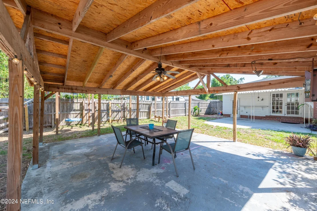 Photo of 8056 CATAWBA Drive