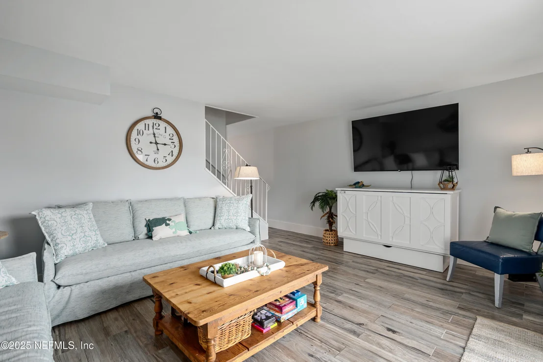 Photo of Unit 6A at 405 FLAGLER Boulevard
