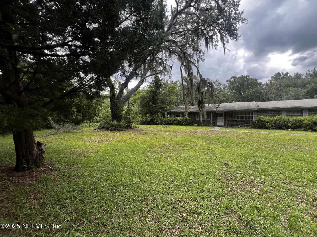Photo of 2731 HOWARD Road