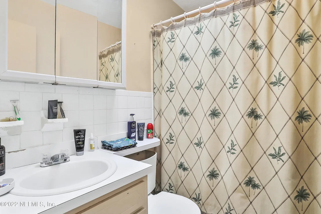 Photo of 7739 PINNACLE Drive
