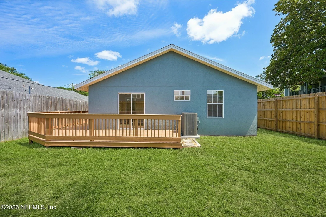 Photo of 207 B Street