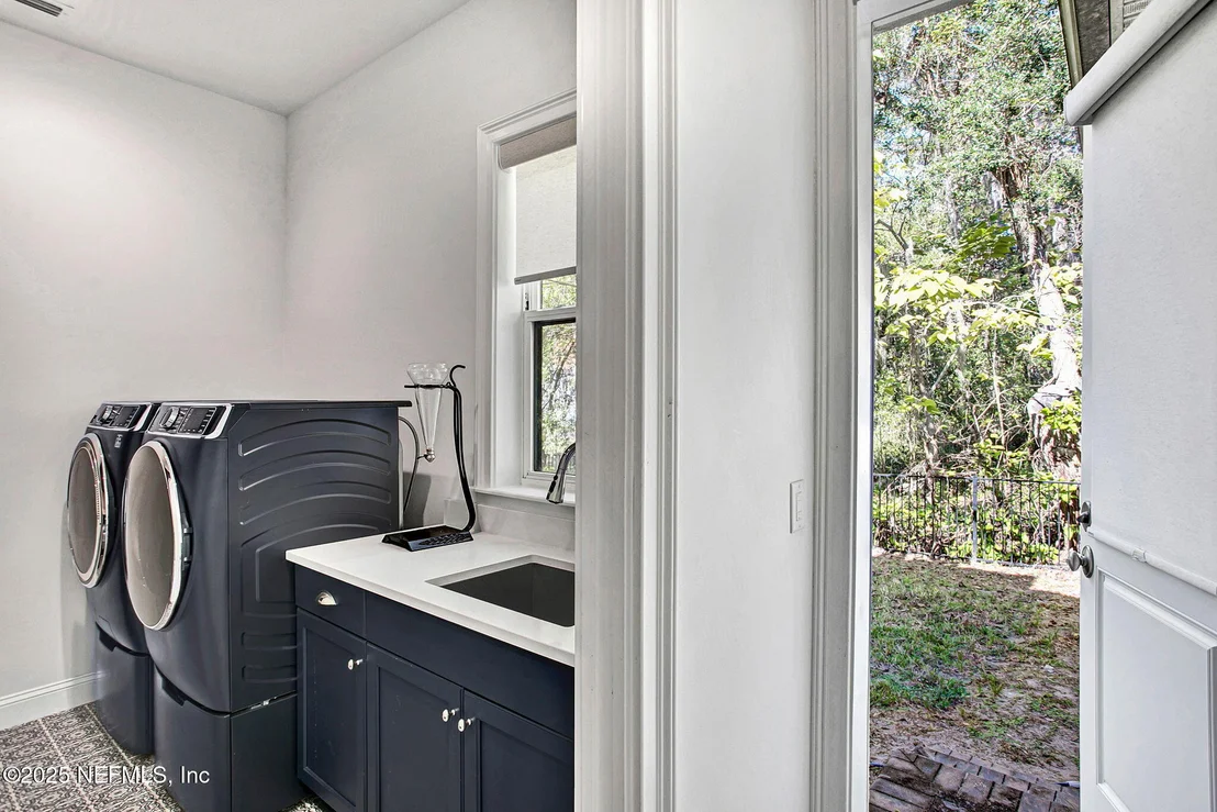 Photo of 13224 MANDARIN Road