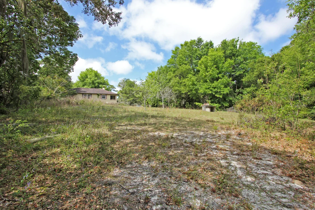 Photo of 2343 HILLTOP Boulevard