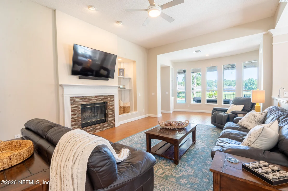 Photo of 824 BUGLE BRANCH Way