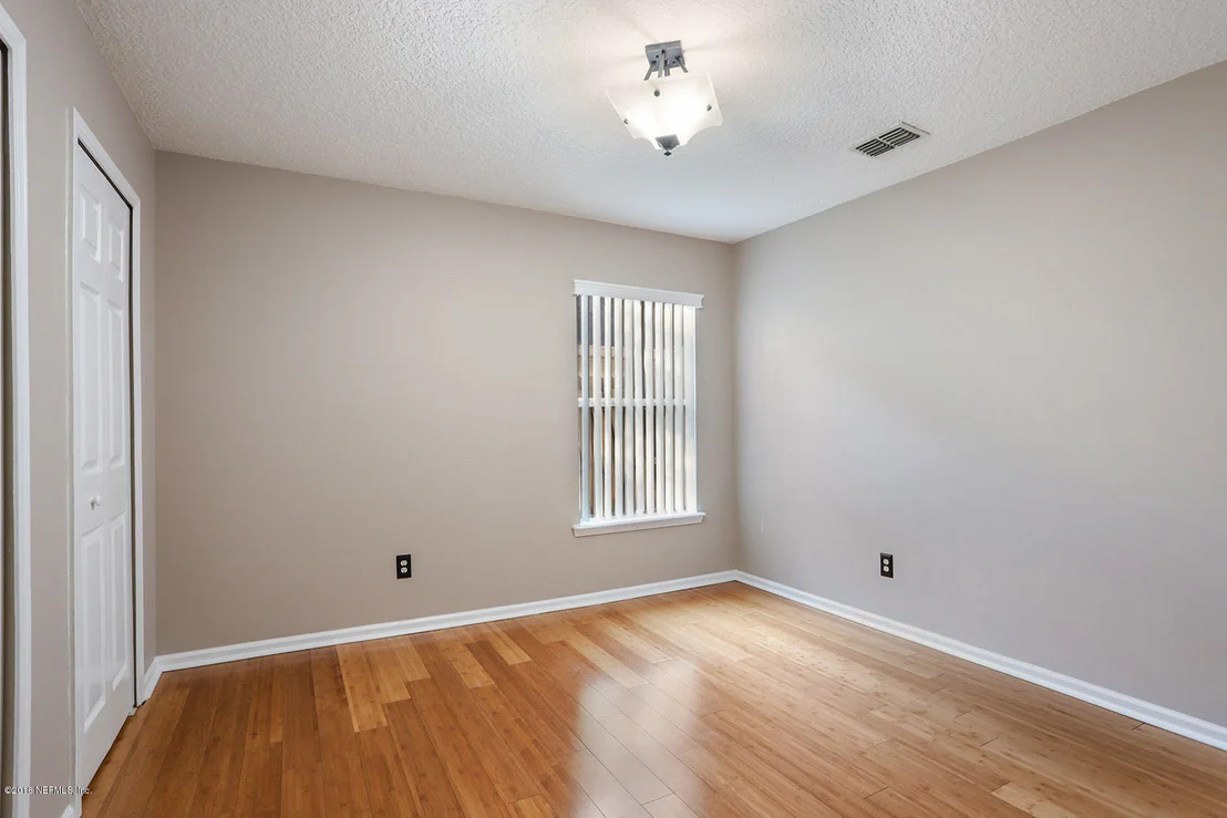 Photo of 1056 FLORA PARKE Drive