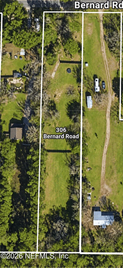 Photo of 306 BERNARD Road