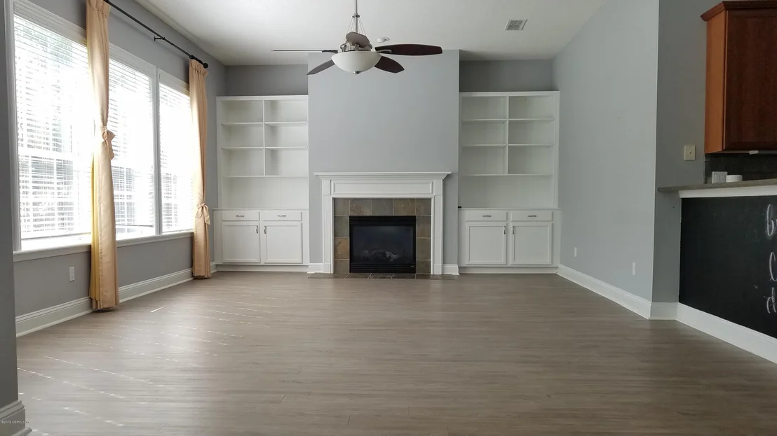 Photo of 1107 EAGLE POINT Drive