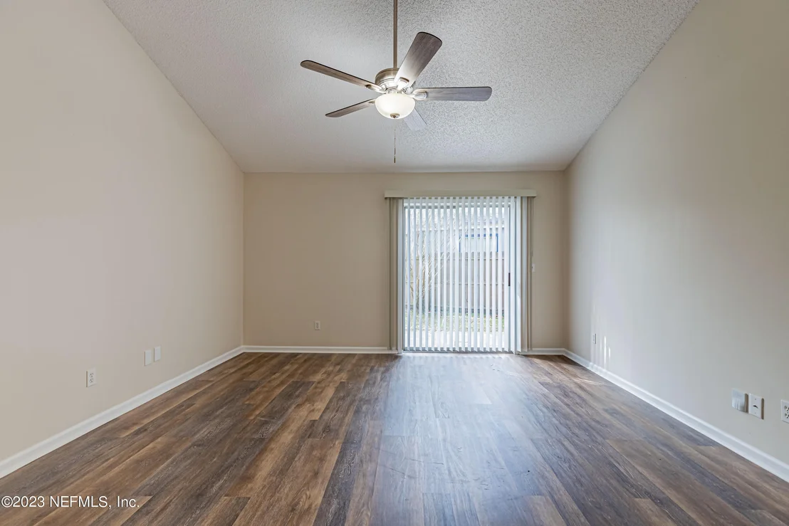 Photo of 3091 WAVERING Lane