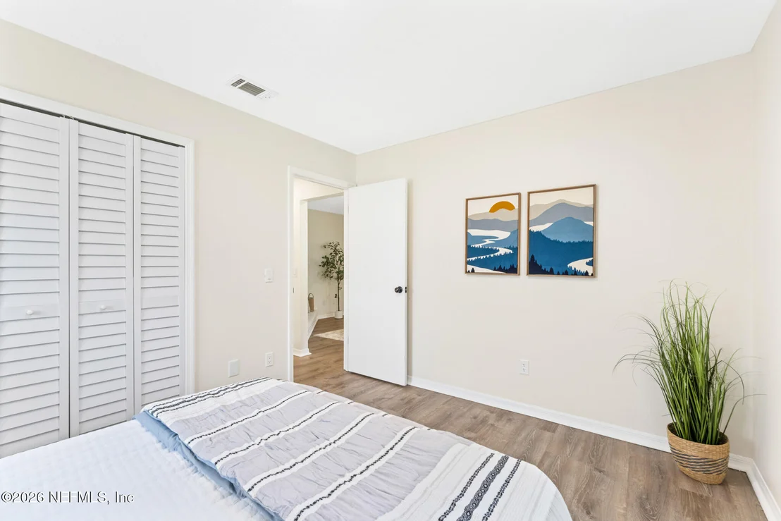 Photo of 111 SWALLOW Road