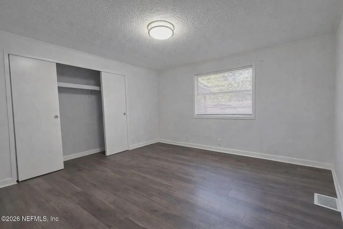 Photo of 1104 HARMONY Drive N