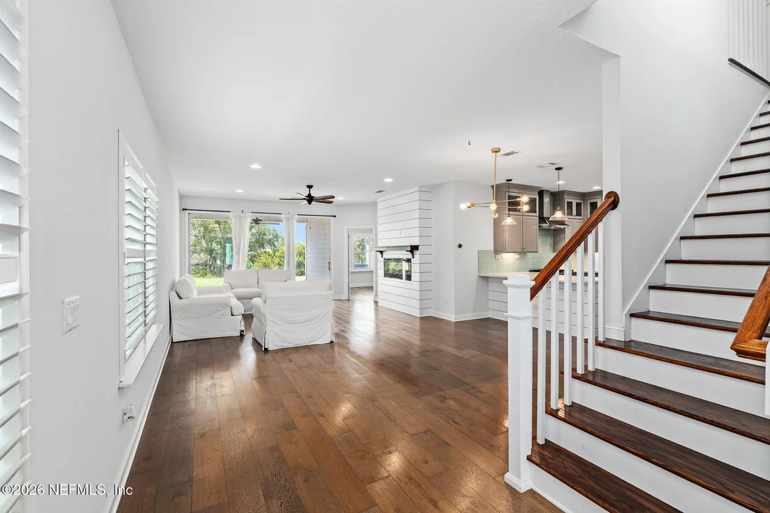 Photo of 27 SAINT BARTS Avenue