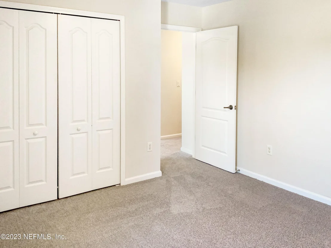 Photo of 894 MISTY OAK Drive