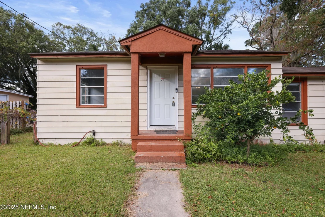 Photo of 3527 OLEANDER Street