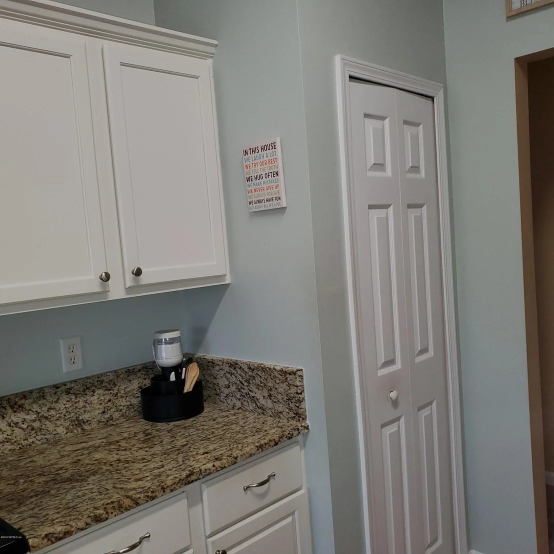 Photo of 14620 BASILHAM Lane