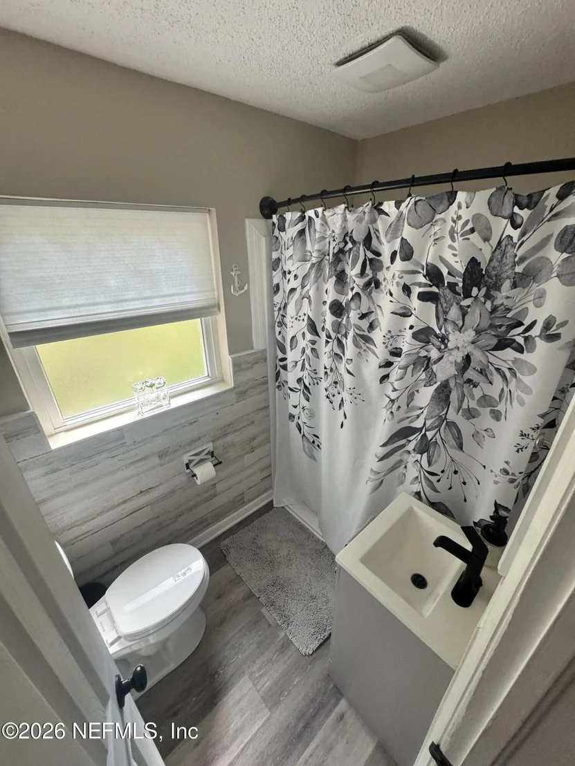 Photo of 113 STOCK Avenue