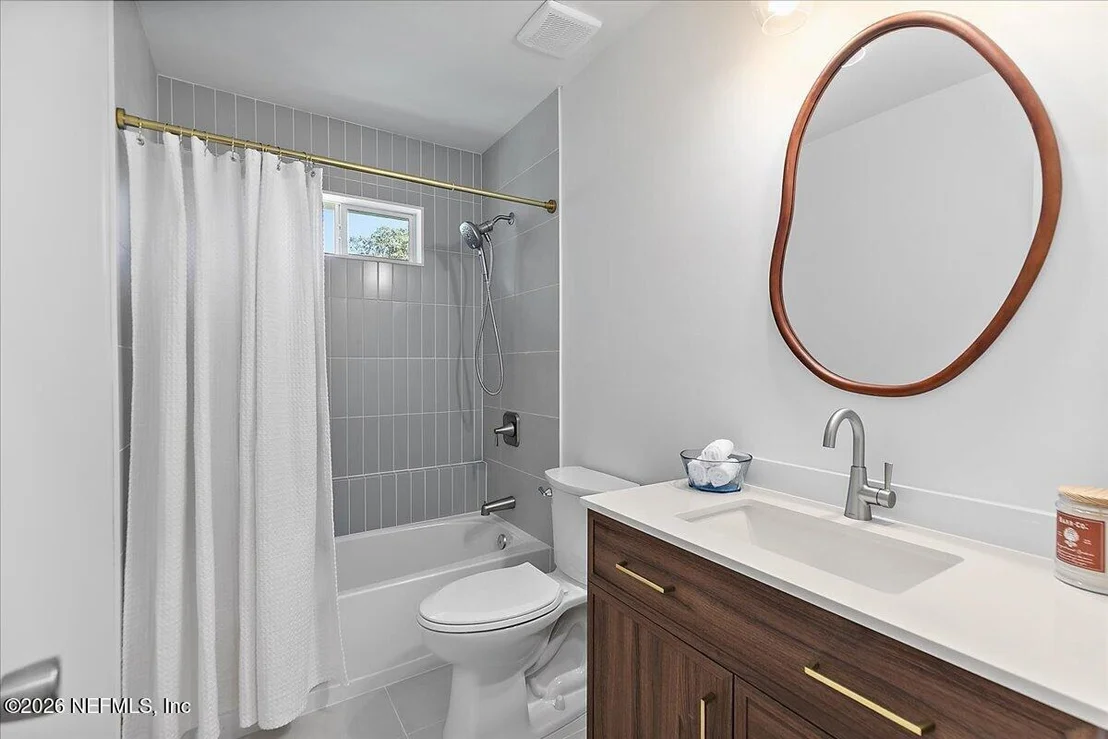 Photo of 426 JASMINE Road