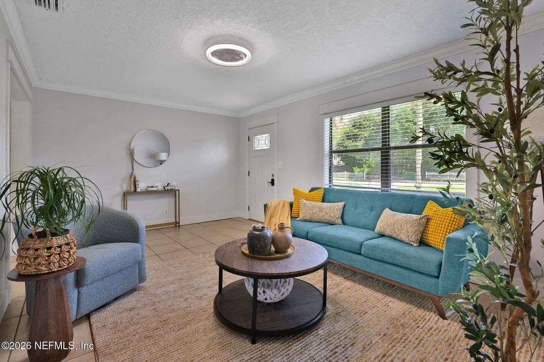 Photo of 1103 PALM Circle