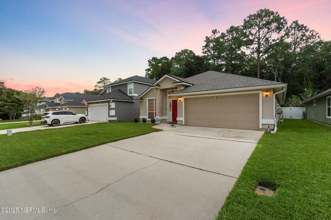 Photo of 648 E TROPICAL TRACE