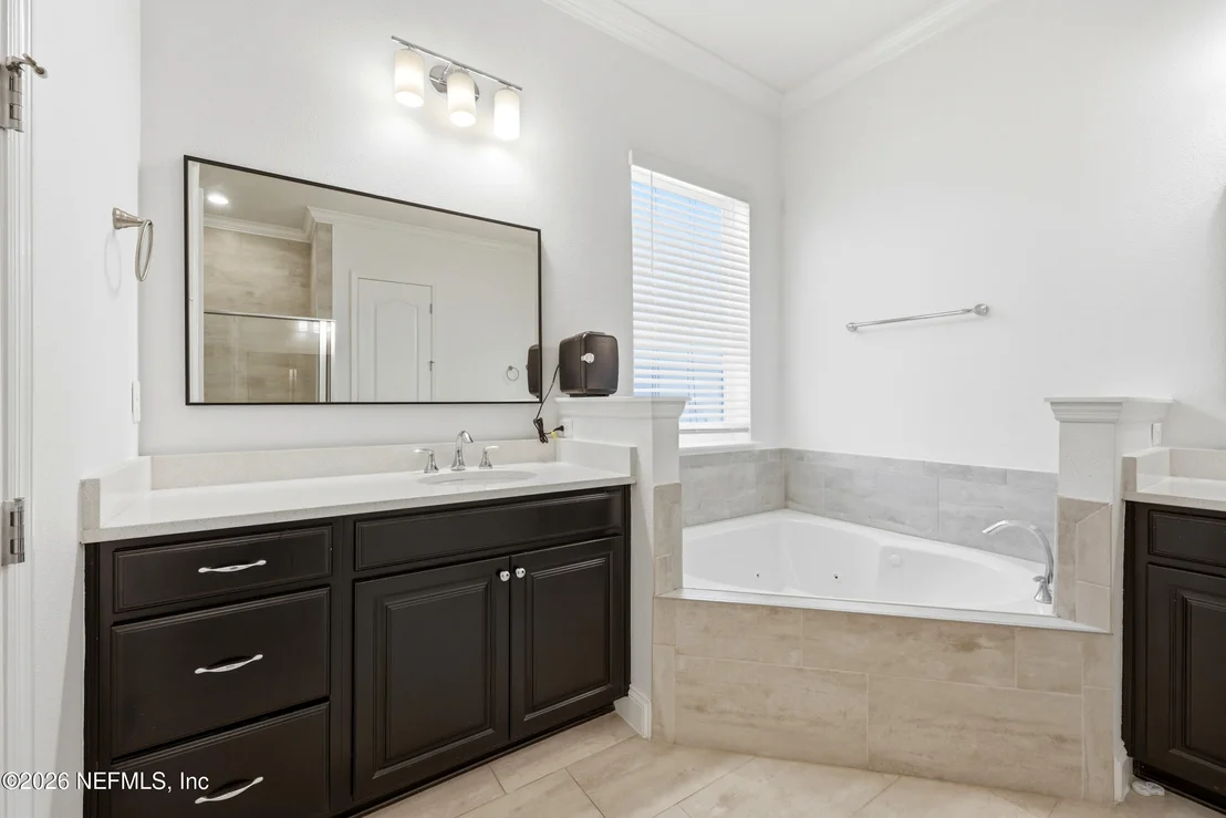 Photo of 44 BRASILLA Avenue