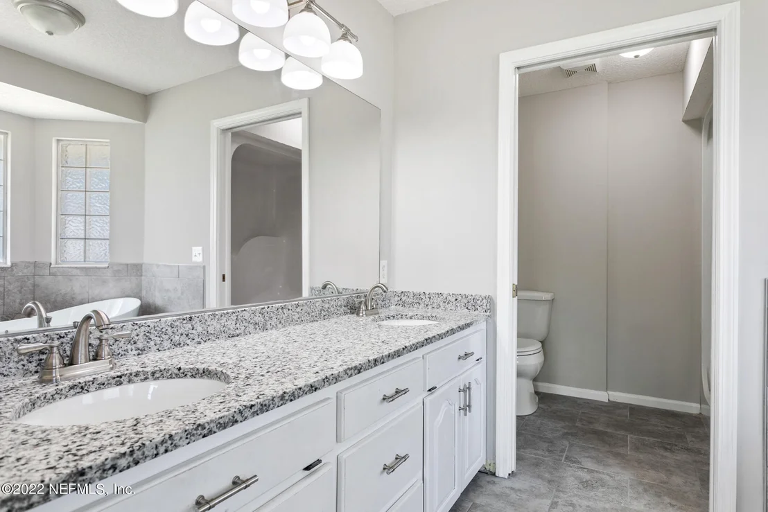 Photo of 48077 MERIDIAN Trail