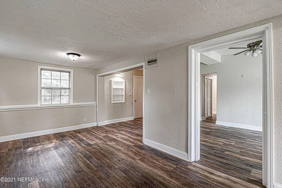 Photo of 5745 CARNATION Road