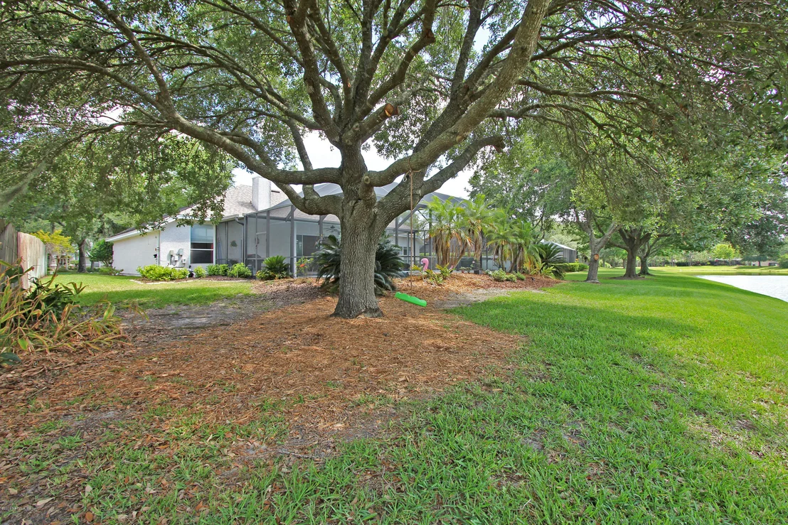 Photo of 124 IVY LAKES Drive