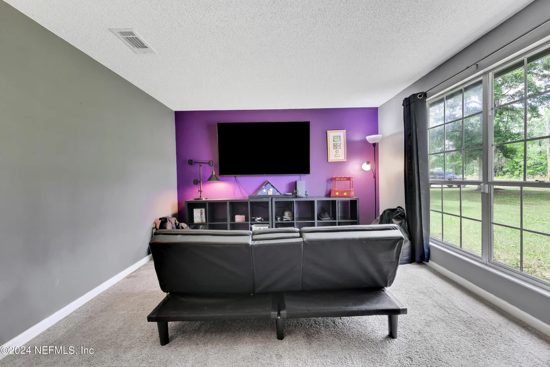 Photo of 803 NORTHFORK Road