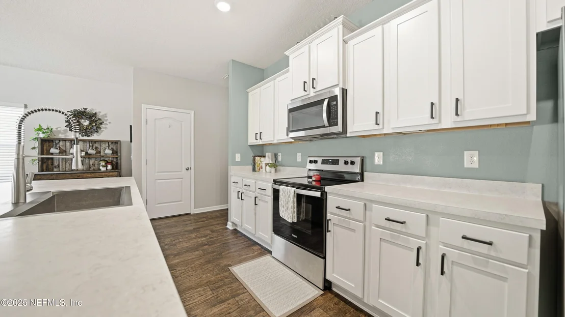Photo of 8017 CAPE FOX Drive