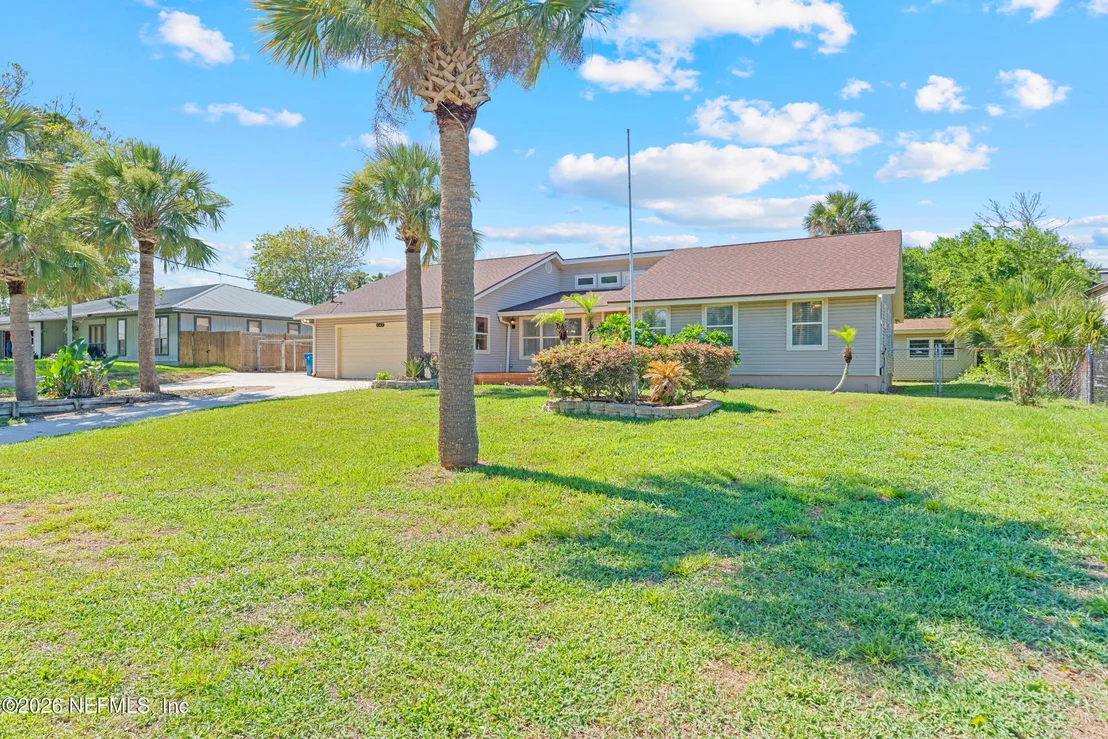 Photo of 7047 RIVERCREST Drive