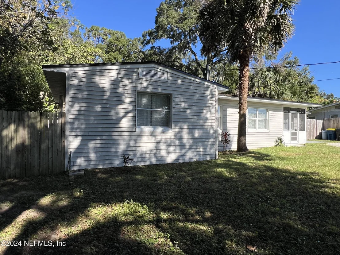Photo of 5519 RIVER FOREST Drive