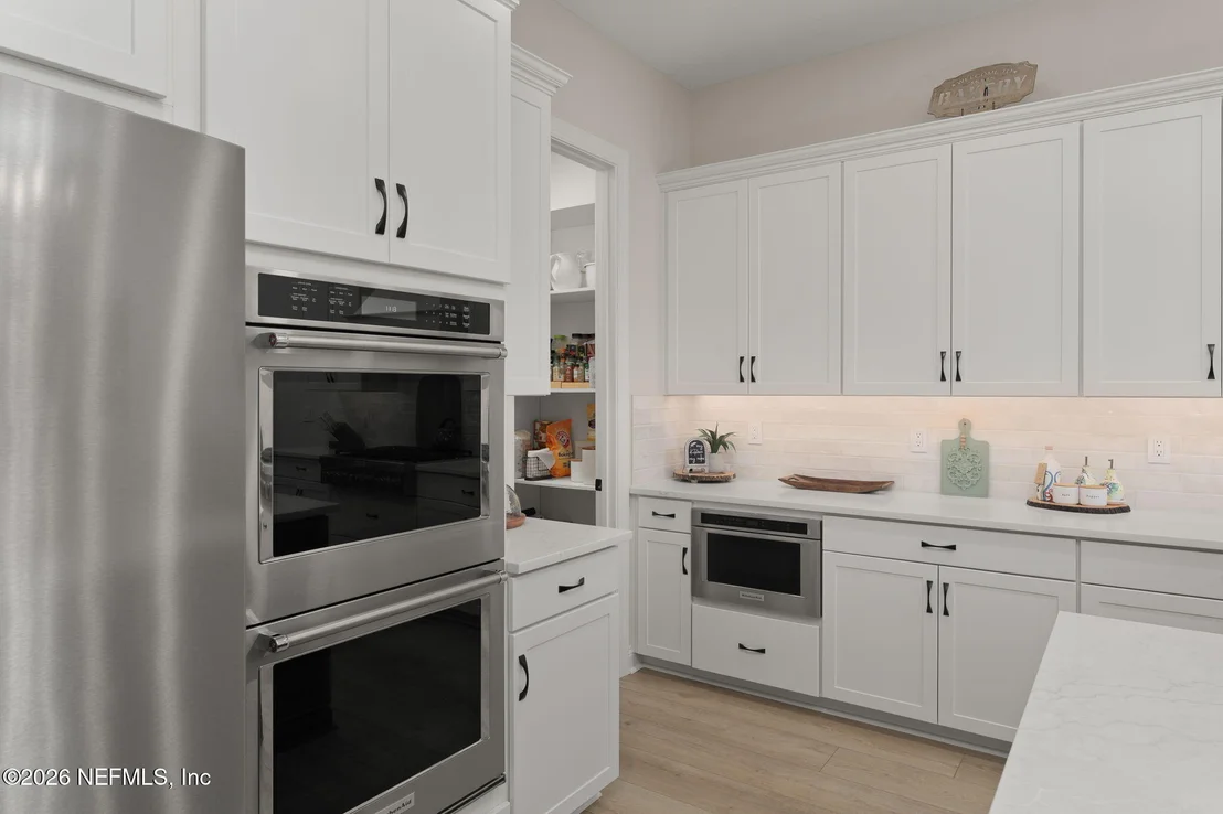 Photo of 431 PINE LEAF Drive