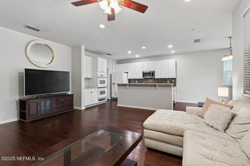 Photo of 313 VAN GOGH Circle