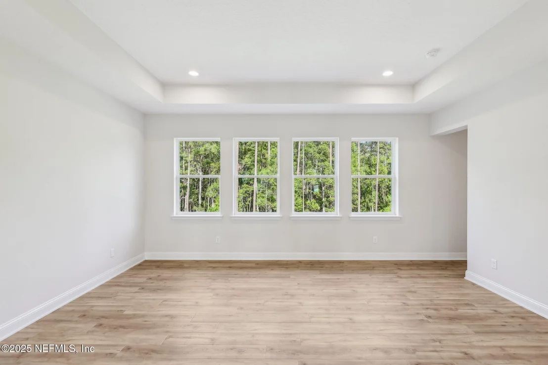 Photo of 716 PALM CREST Drive