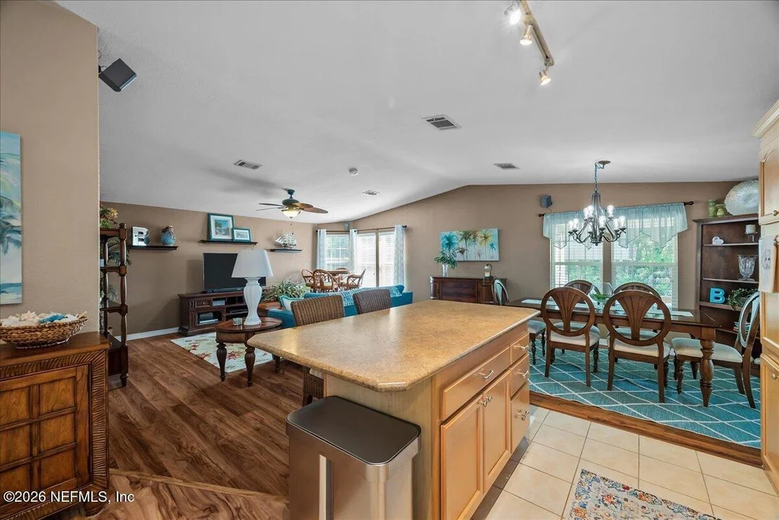 Photo of 290 TARPON Boulevard