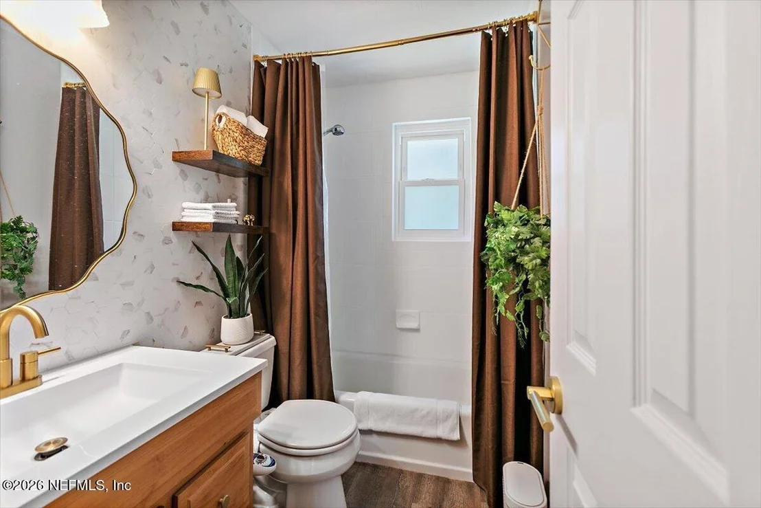 Photo of 5698 WEBER Lane