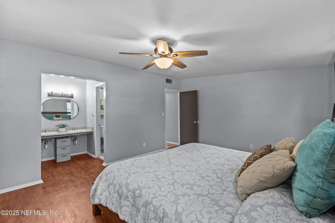 Photo of 4003 MEEK Drive S