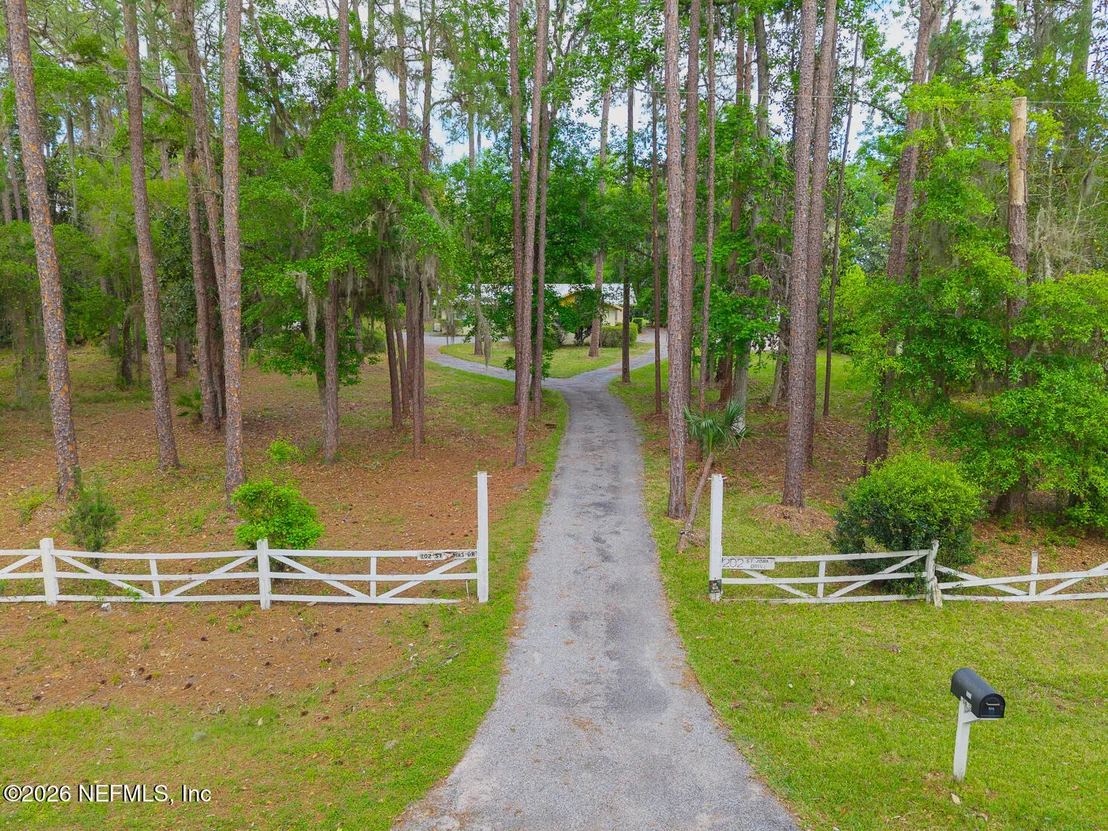 Photo of 202 SAINT JOHNS Drive