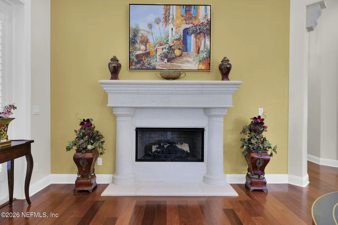 Photo of 101 HICKORY HILL Drive