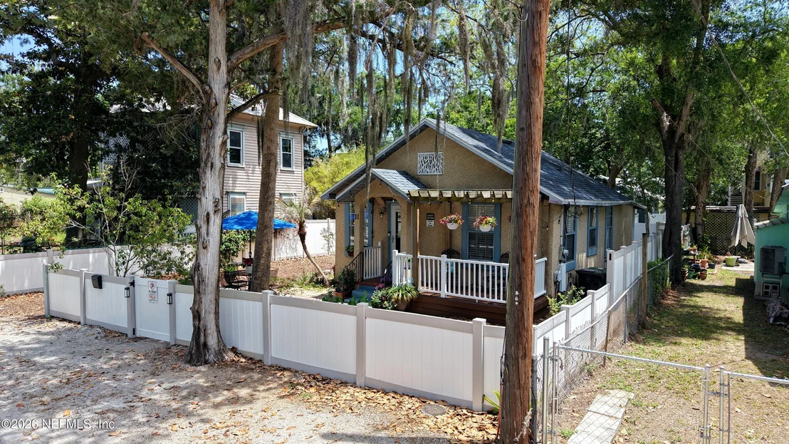 Photo of 11 DAVIS Street